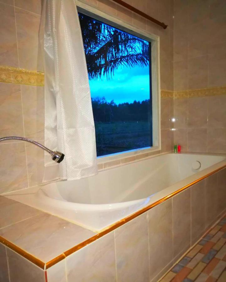 View Dao Jantra Hotell Chachoengsao Exteriör bild